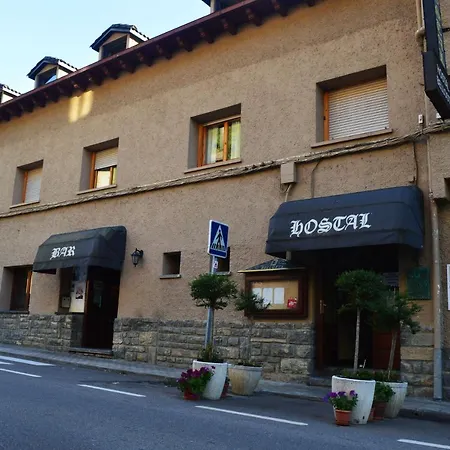 Rio Ara Bellosta By Vivere בית הארחה פיסקאל