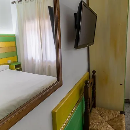 Rio Ara Bellosta By Vivere בית הארחה פיסקאל