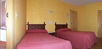 Rio Ara Bellosta By Vivere בית הארחה 3*